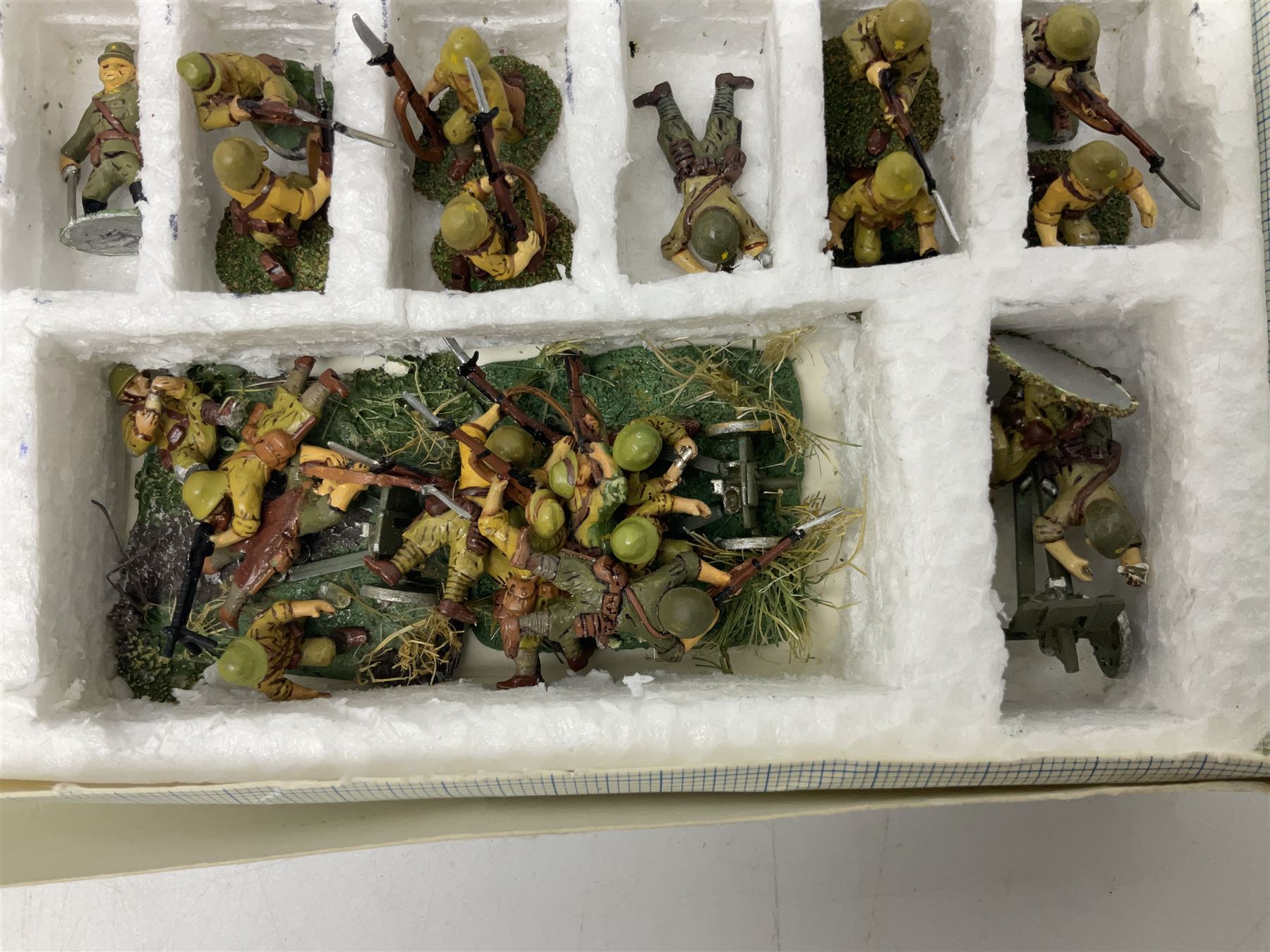 Lamming Miniatures - Bill Lammings own 1970s promotional display set of fifty-two 25mm miniature WW2 Japanese Infantry soldiers with two howitzers and mortar team; hand painted by Bill Lamming for exhibition