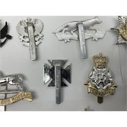 Military badges - approximately eighty predominantly staybrite glengarry, cap and collar badges and small quantity of plastic badges