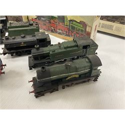 ‘00’ gauge - Airfix locomotive model kits comprising series 4 City of Truro kit and empty series 4 box, series 4 Mogul, two series 4 Harrow kits, all boxed; together with Rosebud Kitmaster Stirling kit and quantity of loose plastic locomotives and tenders from Airfix, Kitmaster, Ratio etc 