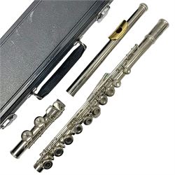 Earlham silver plated three-piece flute, serial no.940562; in fitted carrying case