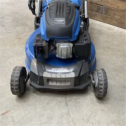 Hyundai HYM530SPER electric start petrol lawnmower