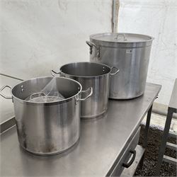 Large aluminium cooking pot with lid (45cm diameter), two stainless steel pots and small stainless steel pot - THIS LOT IS TO BE COLLECTED BY APPOINTMENT FROM DUGGLEBY STORAGE, GREAT HILL, EASTFIELD, SCARBOROUGH, YO11 3TX
