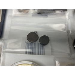 Mostly commemorative and fantasy coinage including commemorative crowns, 2018 'The Capsule Edition featuring the 2018 Paddington 50p coins' in display case, The Royal Mint Solomon Islands 2007 one ounce fine silver five dollars coin on card etc