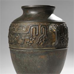 Chinese bronze archaistic 'Hu' vase, with character signature to base, H27cm 