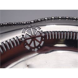 Early 20th century pedestal bowl, of circular form, with lobed bead and dart rim, the sides with pierced wheel, cross and dart decoration, upon spreading circular foot, hallmarked Barker Brothers, Chester 1917