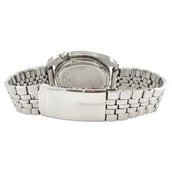 Bulova Accutron gentleman's stainless steel quartz wristwatch, Ref. 741, Cal 2181, silvered dial with baton hour markers and date aperture, on stainless steel bracelet, with fold-over clasp, boxed