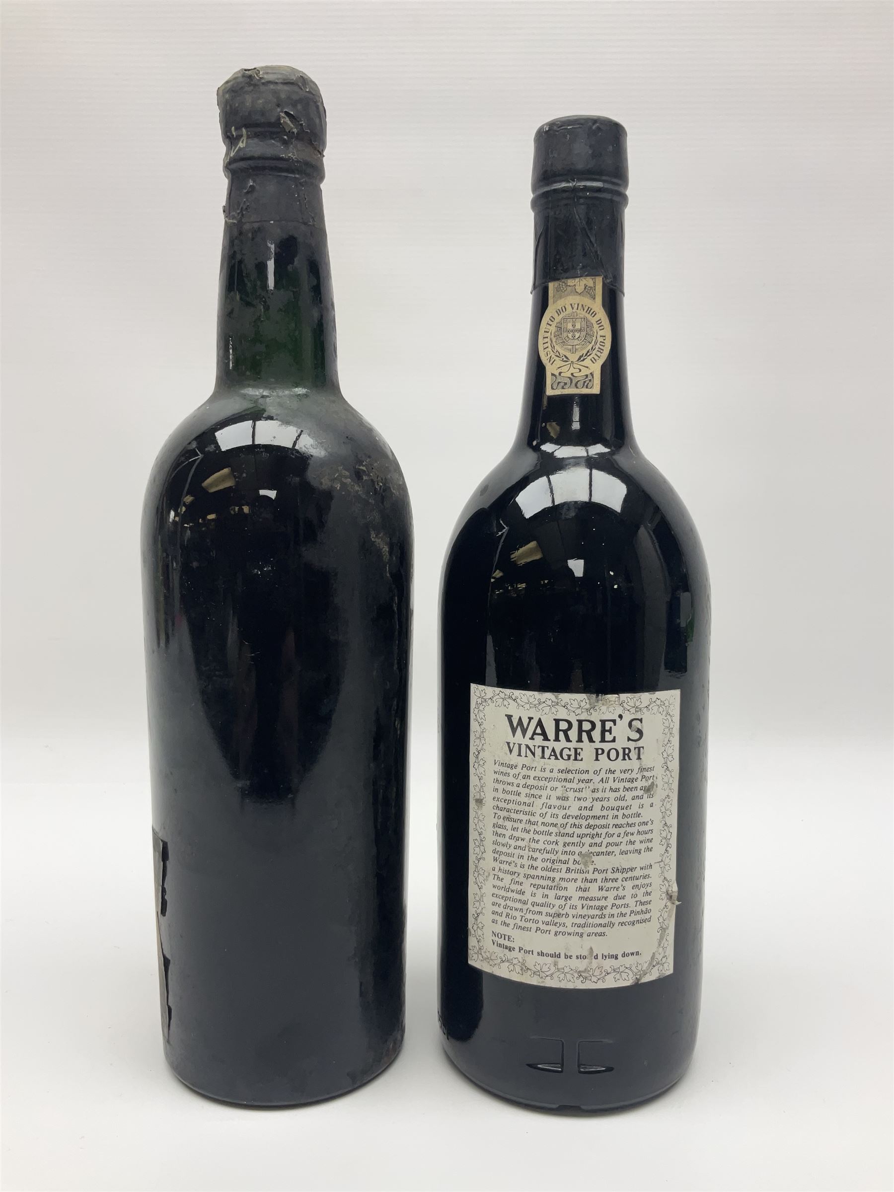 Warre's 1985, vintage port, 75cl unknown proof, and Cockburn 1960, vintage port (2)