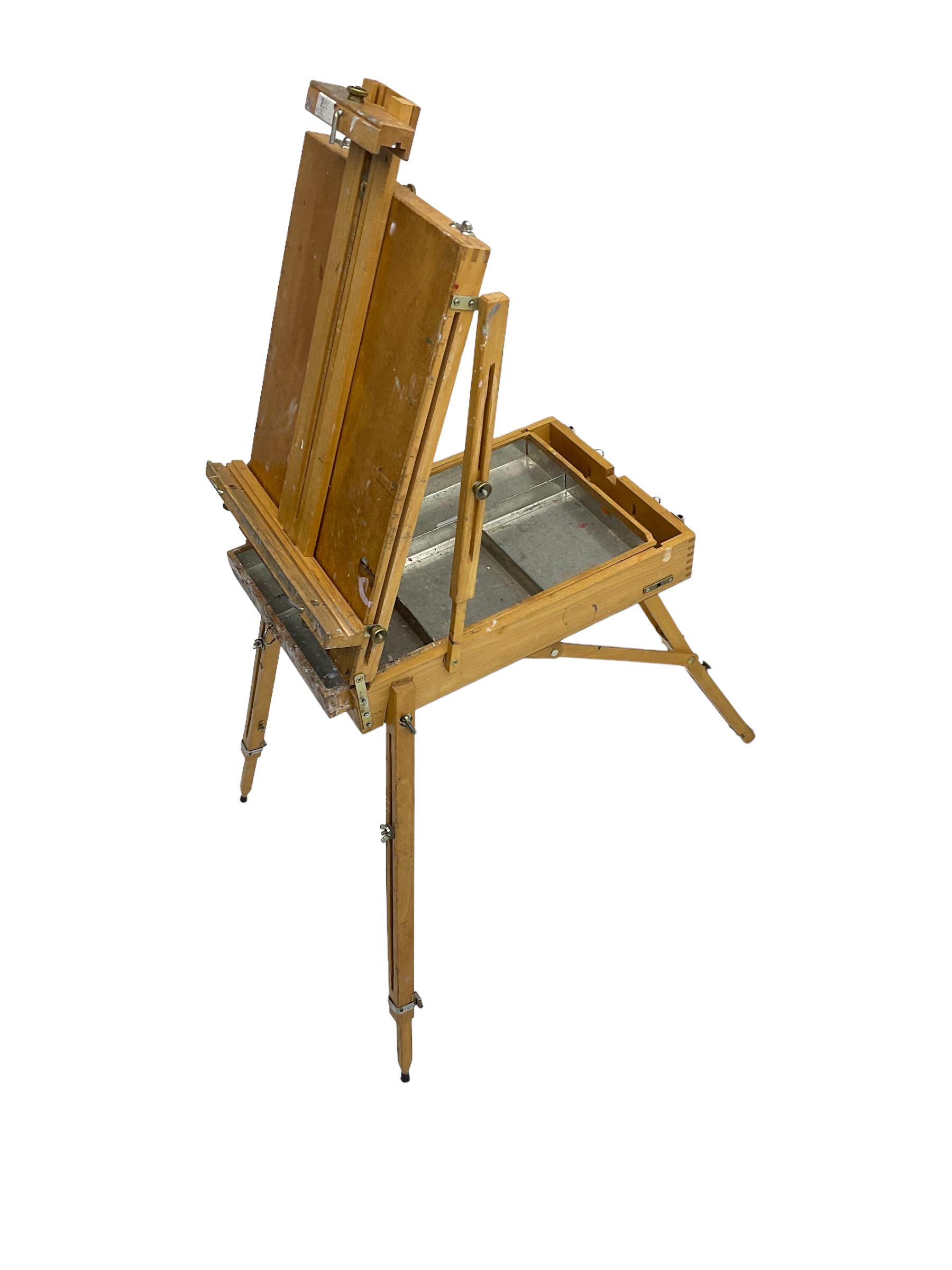Travelling artists easel 