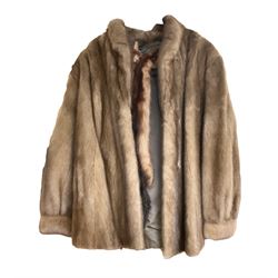 Ladies short mink fur jacket, lined, together with mink stole