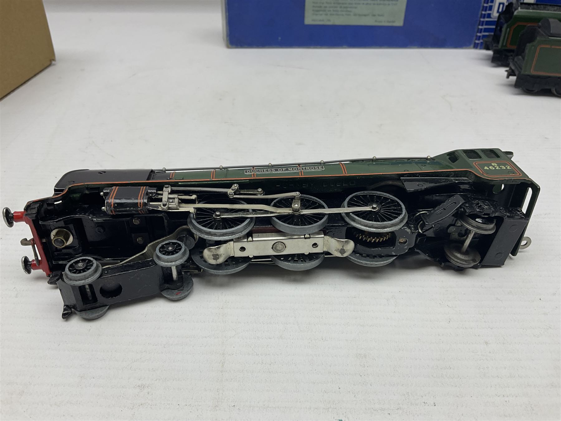 Hornby Dublo - 3-rail - Duchess Class 4-6-2 locomotive 'Duchess of Montrose' No.46232 in BR gloss green and original plain blue box; with tender in separate Tony Cooper box; and Class A4 4-6-2 locomotive 'Silver King' No.60016 in BR gloss green and original box; with tender in separate box (4)