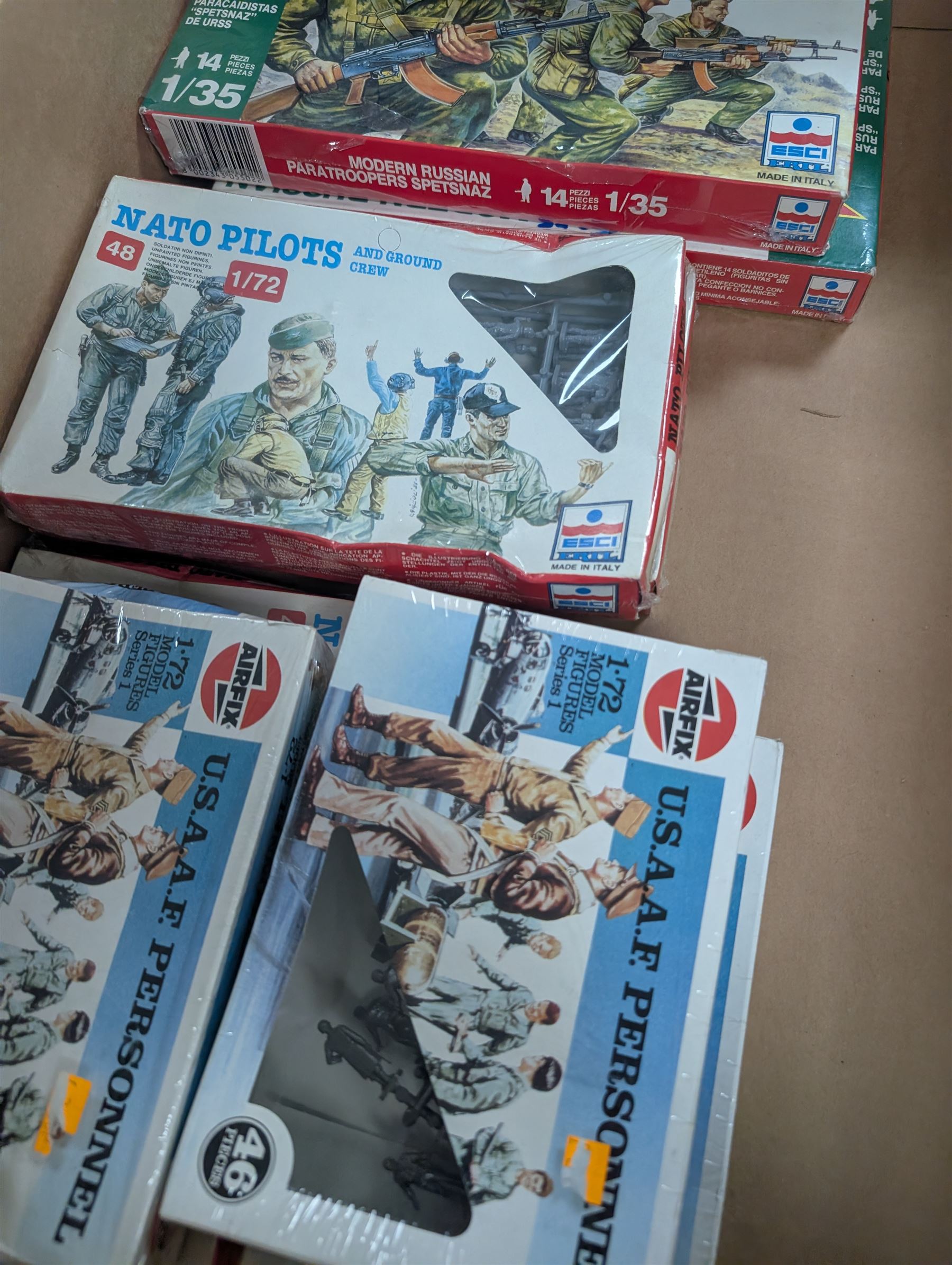Airfix Golden Hind model kit, West End Games Battle of Endor Solitaire game and a collection of Esci and Airfix model soldiers, all boxed
