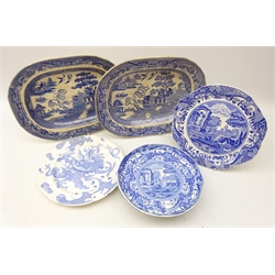  Grainger, Lee & Co Worcester Blue Dragon printed plate, D25cm, two early 19th century Willow pattern meat plates, Copeland Spode's Italian Sandwich plate and Italian comport   