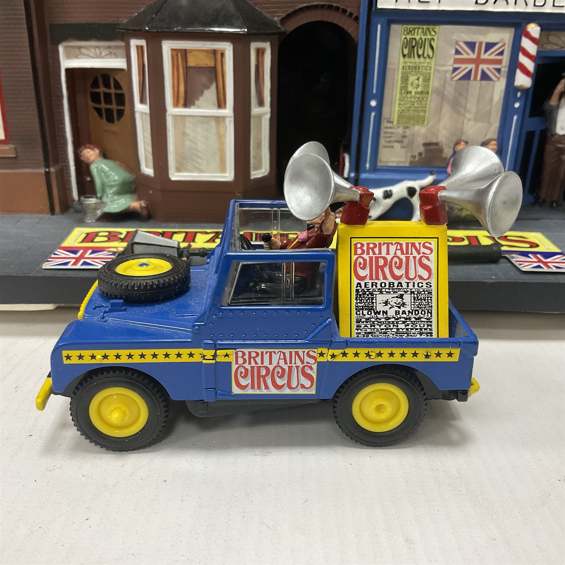 Britains - Circus Street Parade diorama with Circus Professional Vehicle no.08673; in original box 