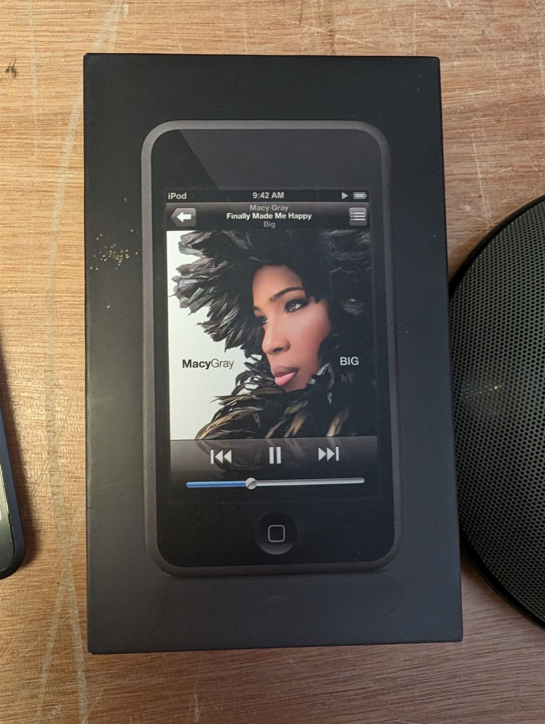 Ipod Touch 16GB, in original box, with JBL charging dock and other accessories