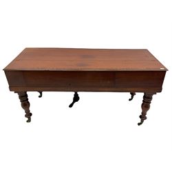 Collard & Collard - early 19th century mahogany square piano, hinged and retractable keyboard cover and lid, turned legs on brass castors