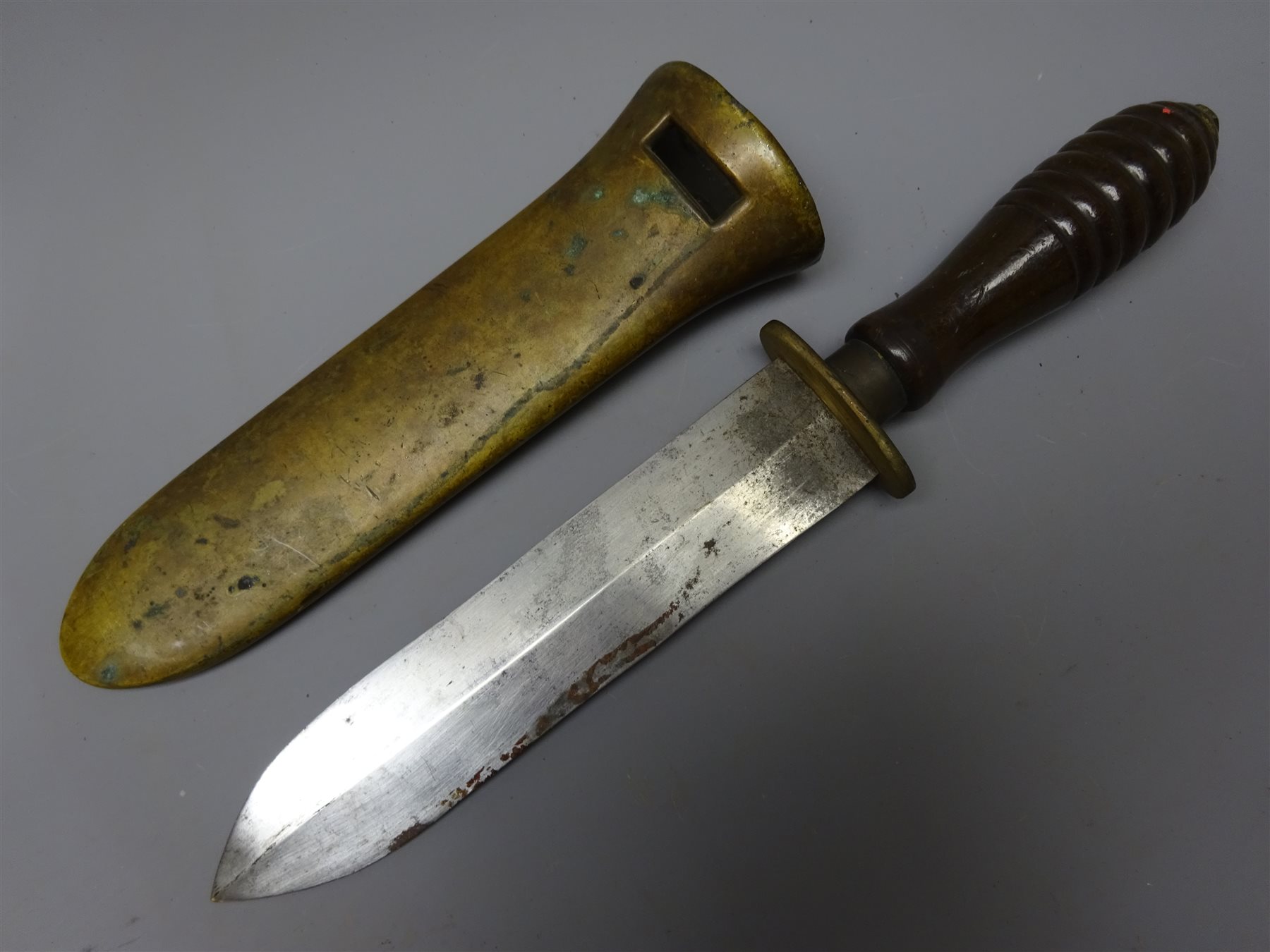 Divers knife, 18.5cm twin edged steel blade stamped Siebe Gorman & Co