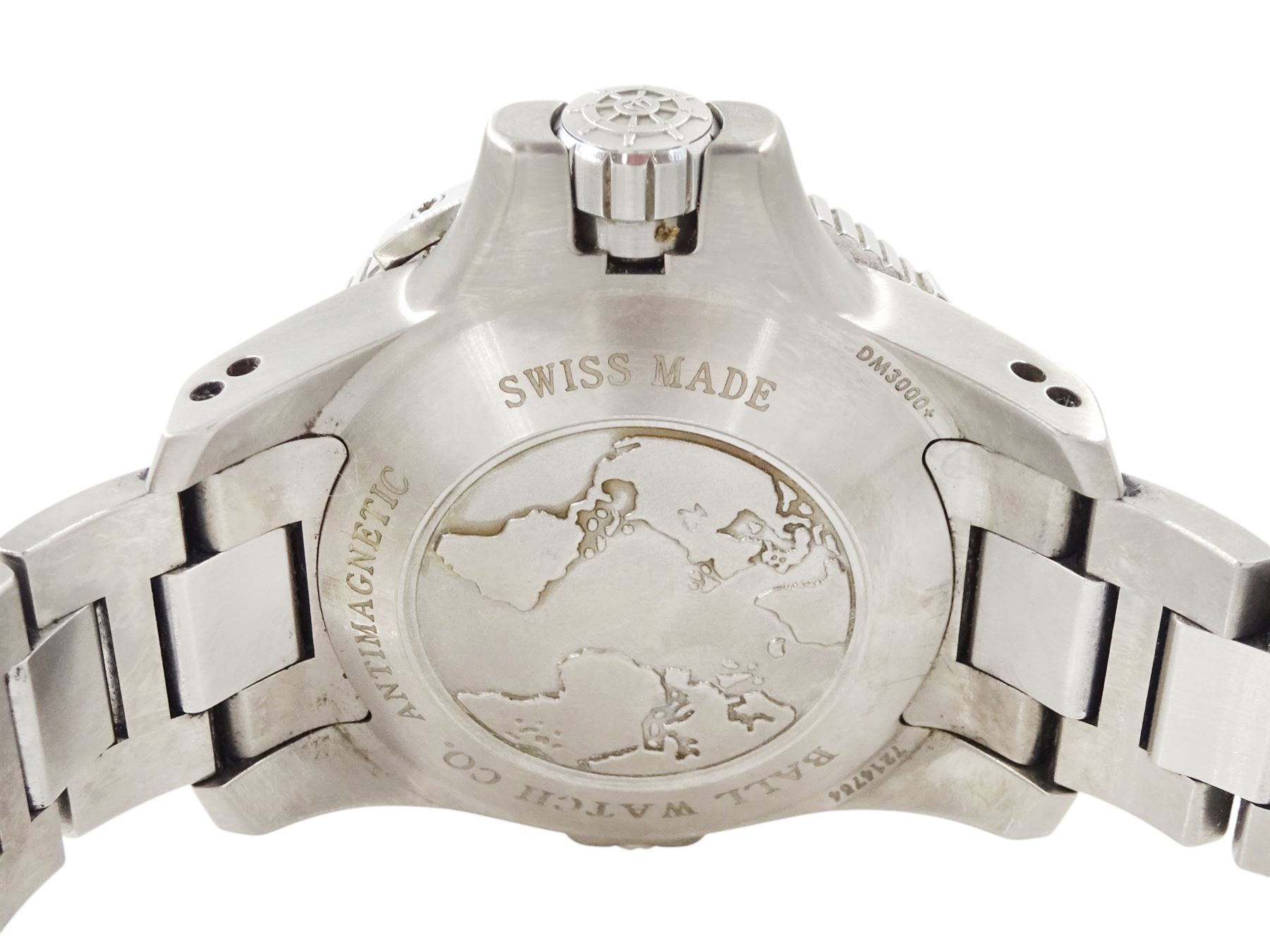 Ball Engineer Hydrocarbon Deepquest gentleman's titanium automatic chronometer wristwatch, Ref. DM3000A-SCJ-BK, black dial with baton hour markers, date aperture and unidirectional rotating bezel, on titanium and stainless steel bracelet, boxed with additional links and warranty certificate dated 2019