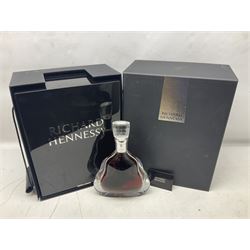 Richard Hennessy Cognac, 70cl 40% vol, in presentation box 