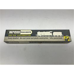 Wrenn '00' gauge - Rebuilt Bulleid Pacific 4-6-2 locomotive 'Lyme Regis' No.21C109 in SR Malachite Green; boxed with instructions