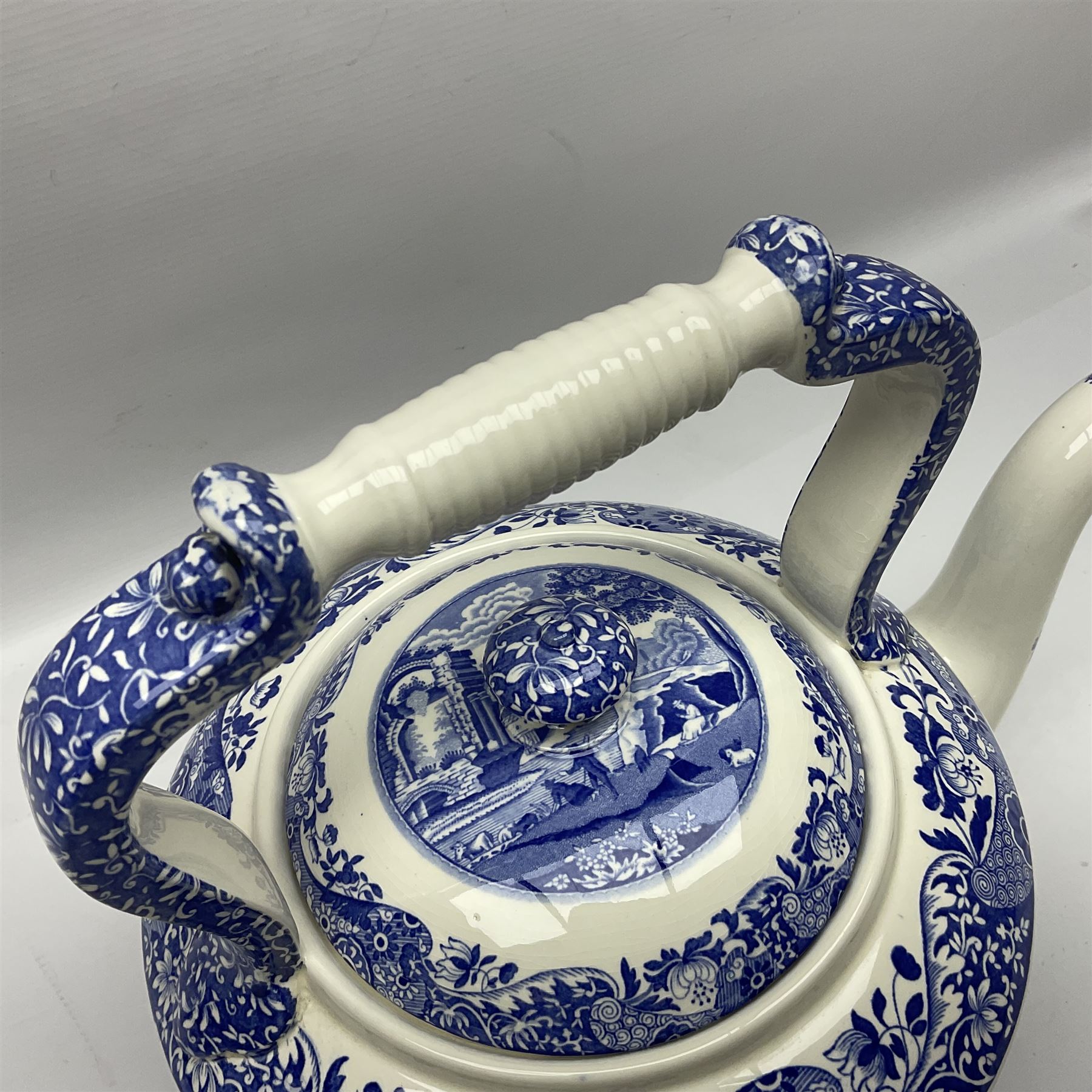 Spode blue and white kettle, decorated in the Italian pattern, with printed mark beneath, H30cm.