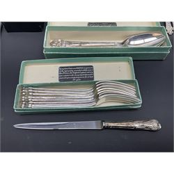 Gee & Holmes Ltd Elizabethan pattern part canteen of silver plated cutlery, stamped GH Heritage Plate