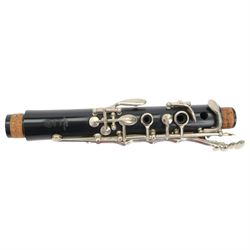 Yamaha 250 Bb clarinet serial no. K80705, with a resin body and chrome keys, in a velvet lined and padded hard case