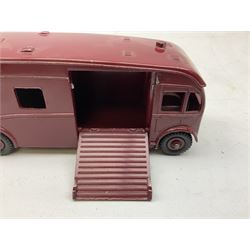 Dinky - Horse Box No.581; boxed