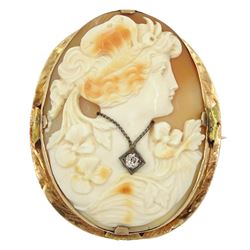 Victorian gold mounted cameo pendant, the carved portrait of a lady wearing an old cut diamond pendant