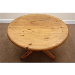  Circular pine extending coffee table, single leaf, arched sledge supports, W149cm, H54cm, D104cm  
