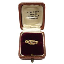 Victorian 18ct gold split pearl and garnet ring, Birmingham 1898