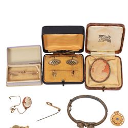15ct gold cameo brooch, 9ct gold jewellery including stone/paste set brooches, stick pin, hardstone pendant and single enamel rise earring, and a collection of silver and gold plated brooches and lockets
