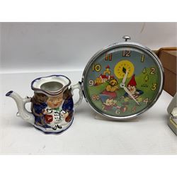 9ct gold agate brooch, gold ring, silver brooch, silver marcasite ladies manual wind wristwatch, collection of costume jewellery and a Smiths Timecal Noddy alarm clock etc 