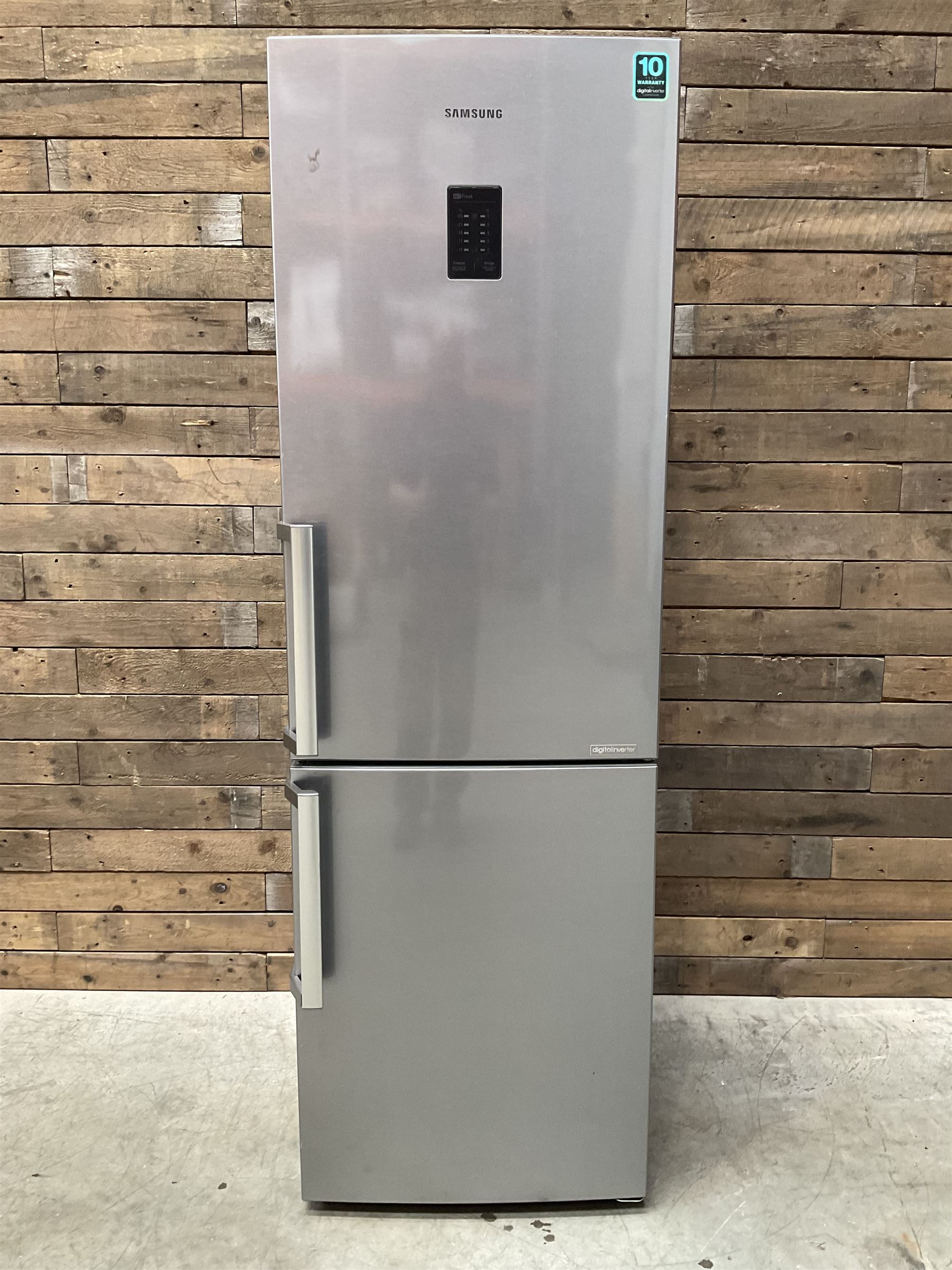 Samsung RB31FEJNDSA fridge freezer - silver finish