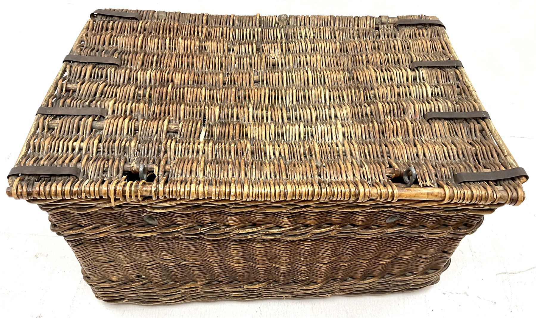 Large wicker theatre basket, single  hinged lid, two carrying handles