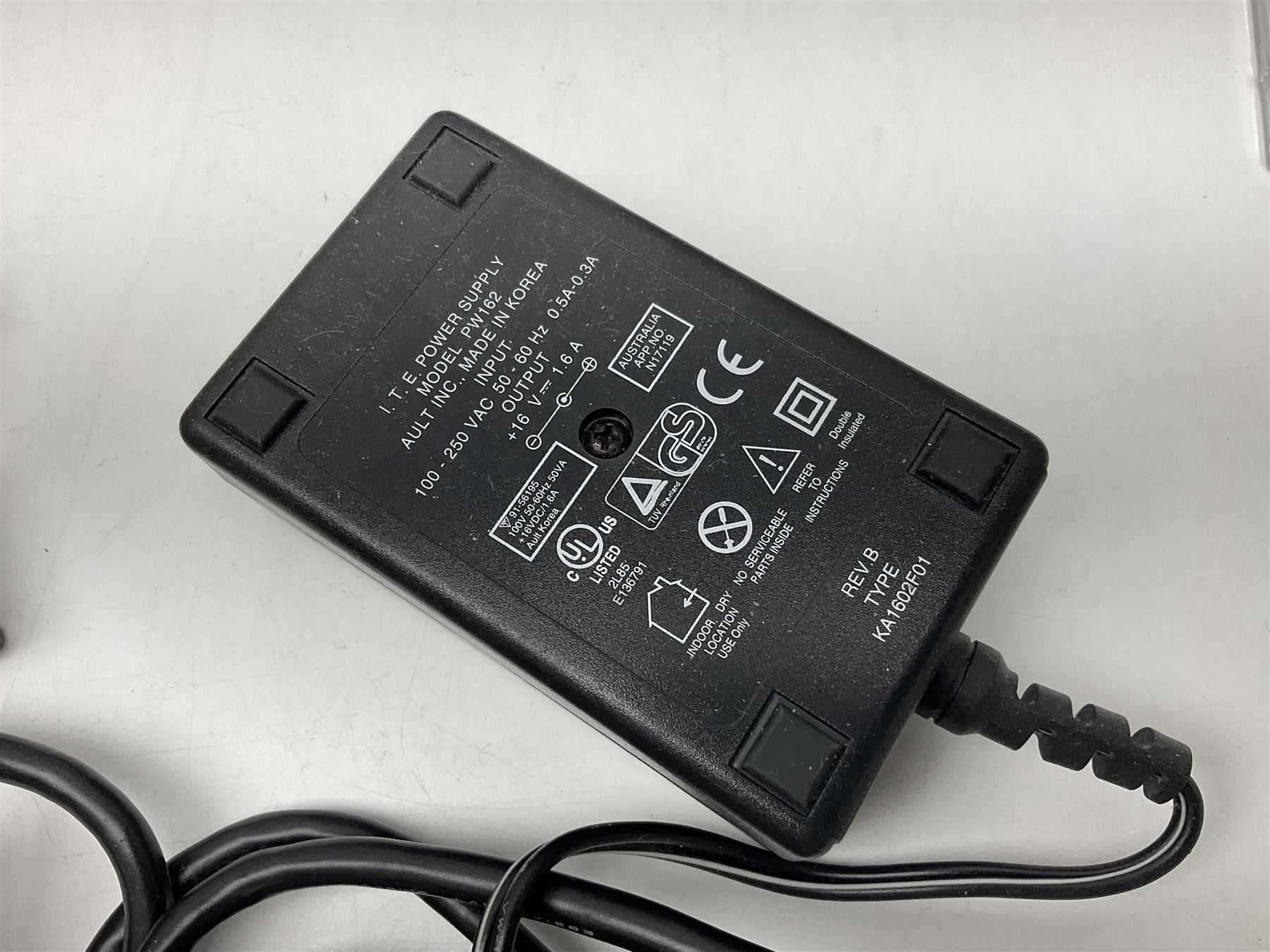 Canon EOS 1n Digital camera body, serial no. 260436, with 'Canon Zoom Lens EF 35-80mm 1:4-5.6 II Canon Inc. 52mm' lens, Kodak Professional DCS 520 digital module, and charger, serial no. K520C03165, together with Nikon F5 camera body with Kodak Professional DCS 760 digital module and charger, serial no. K760C03802