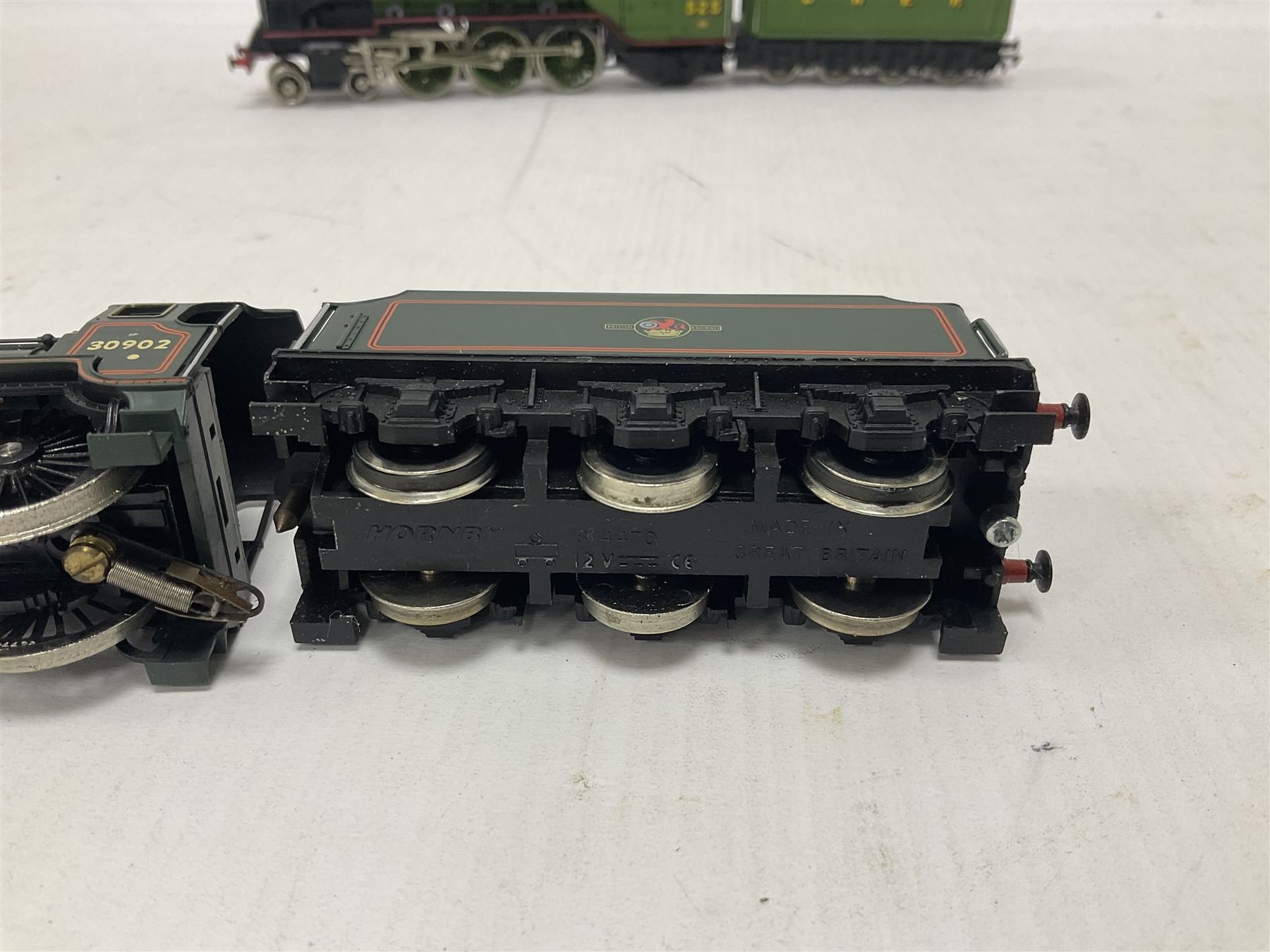 Various makers ‘00’ gauge - Hornby Class D41/1 4-4-0 ‘Yorkshire’ locomotive no.62700 in BR black and Green Schools Class 4-4-0 ‘Wellington’ locomotive no.30902 in BR green; G&R Wrenn Class R1 Tank 0-6-0T locomotive no.1127 in green; Trix Trains Class A2 4-6-2 ‘A.H.Peppercorn’ locomotive no.525 in LNER green (4) 