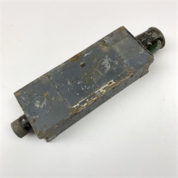 WW2 Air Ministry Williamson G45 short lens gun camera, as used by Spitfires, Hurricanes and Typhoons, ref.no. 14A/1390, serial no. 4369, containing magazine ref.no. 14A/1393, L31cm