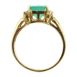 Gold square cut emerald four baguette cut diamond ring, stamped 18K, emerald approx 1.70 carat