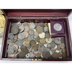 Great British and World coins and tokens, including King George VI 1951 Festival of Britain crown in maroon case, crowns, small amount of world silver coins, United States of America 1877 one dime etc 