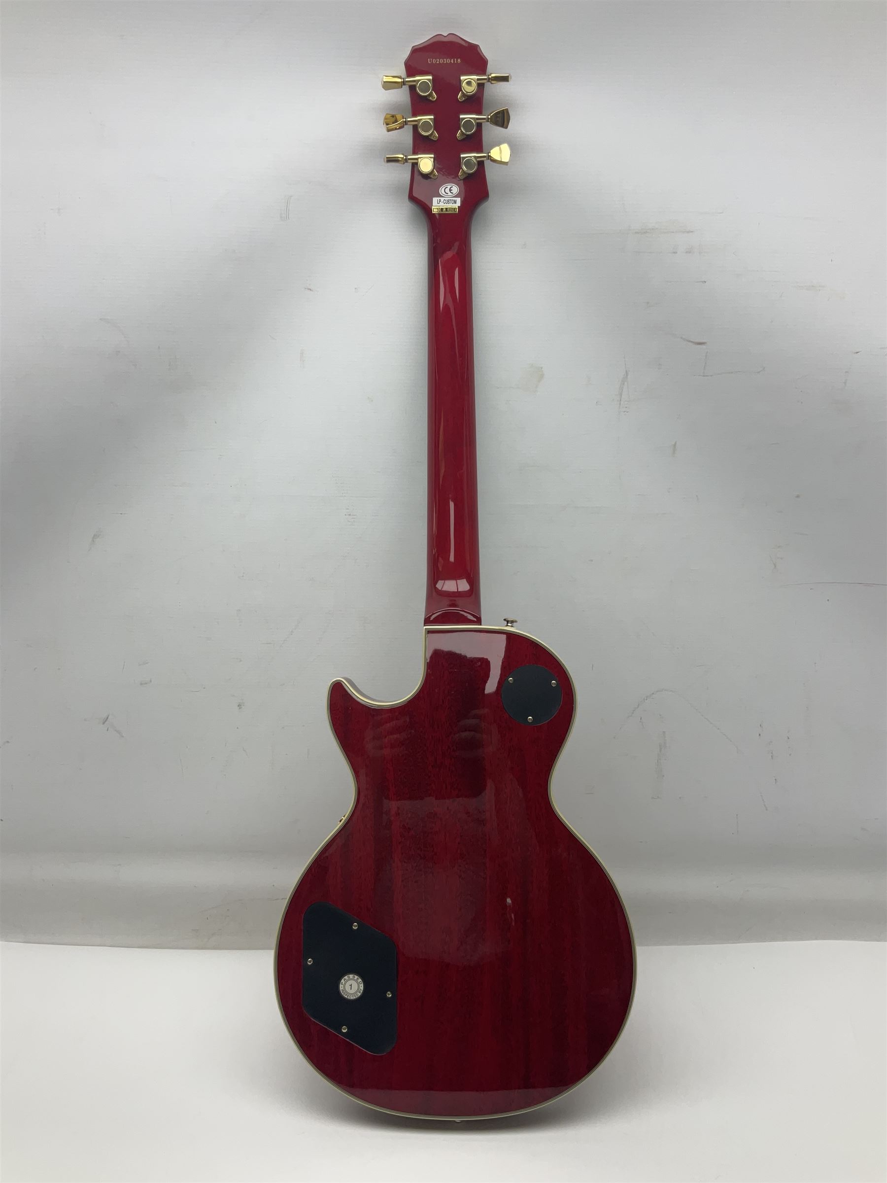 Epiphone Gibson Les Paul electric guitar c2004 with red sunburst finish, serial no.U02030418; L100cm; in fitted hard case