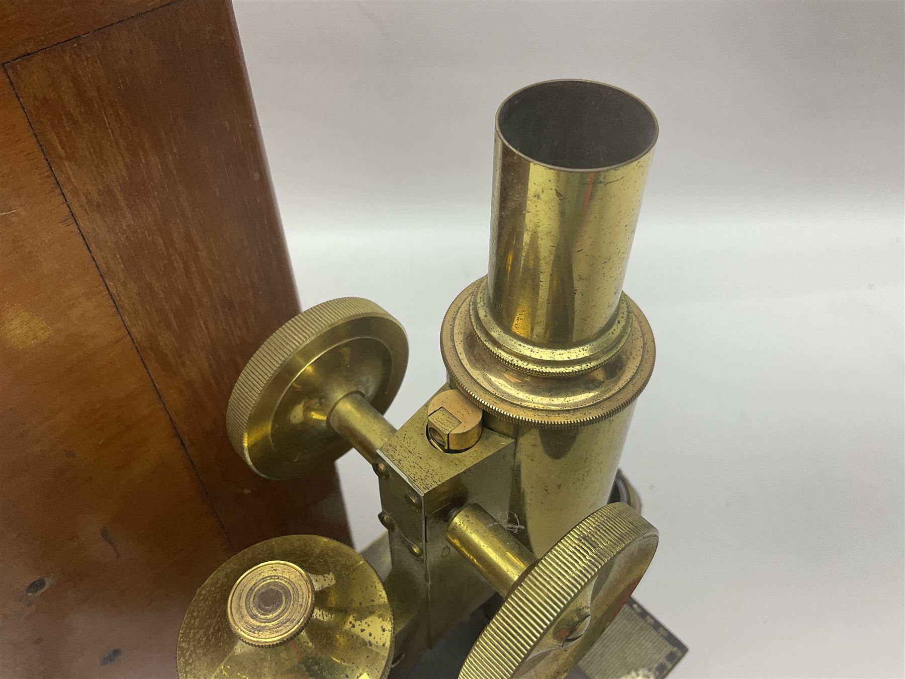 Brass lacquered microscope, by J. Swift & Son, London, in wooden carry cas no 13749, 
