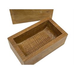 'Mouseman' tooled oak trinket box, rectangular form with lid carved with mouse signature, by Robert Thompson of Kilburn 