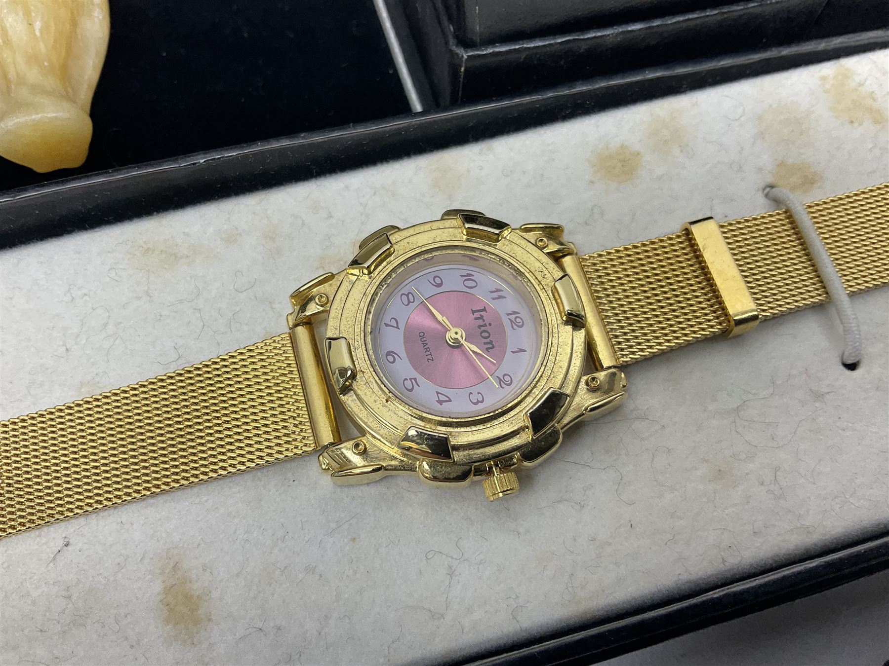 Silver stone set jewellery, including necklaces and bracelets and a collection of beaded and carved hardstone jewellery, etc