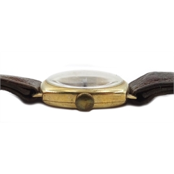  Avia 9ct gold wristwatch Birmingham 1947 diameter 29mm  