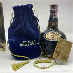 Royal Salute, 21 year old, blended Scotch whisky, 70cl, 40% vol, in a ceramic decanter and original box 