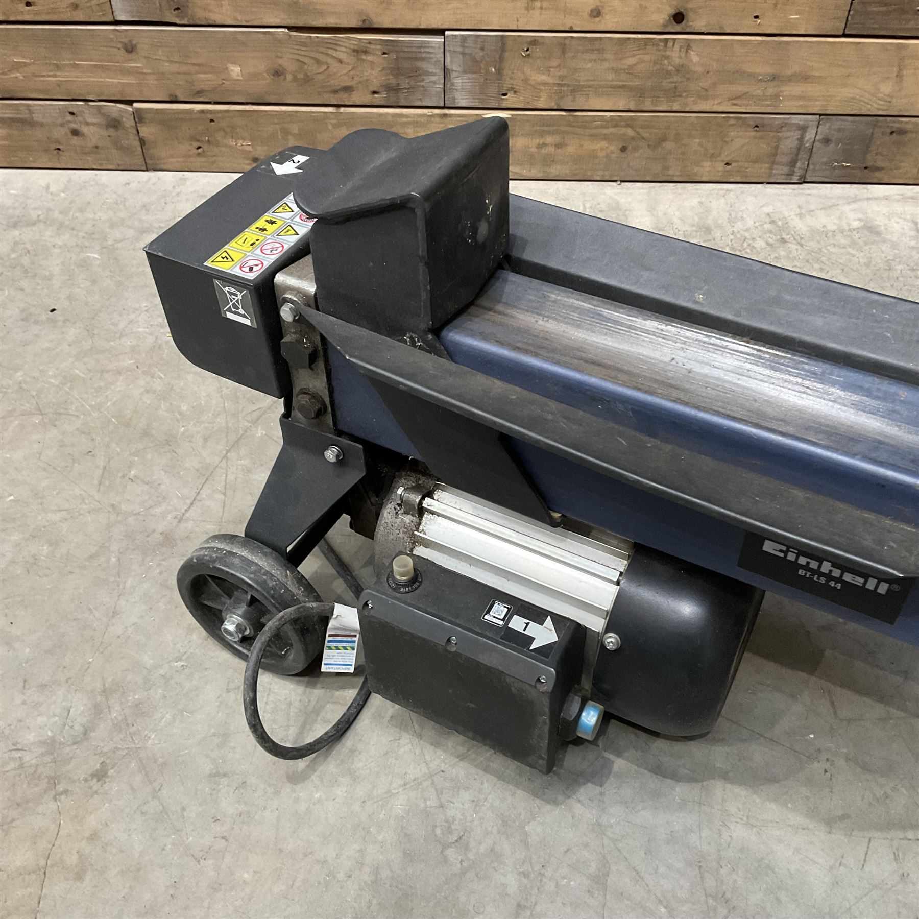 Einhell electric log splitter BT-LS 44