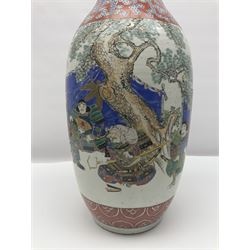19th century Chinese floor vase of baluster form, hand painted with warriors and the emperor, the neck decorated with floral patterns and panels with landscapes, H64cm
