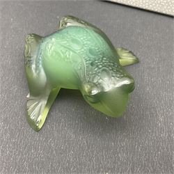 Lalique small green glass frog, signed to base, with original box, H3cm 