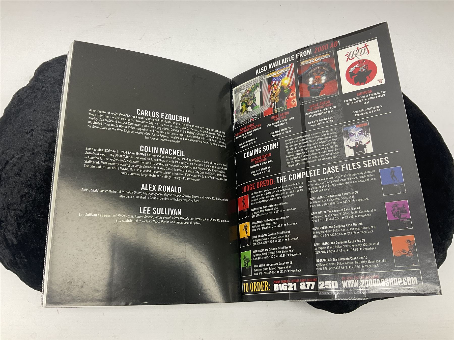 2000 AC comic Judge Dredd The Pit, published by Rebellion 