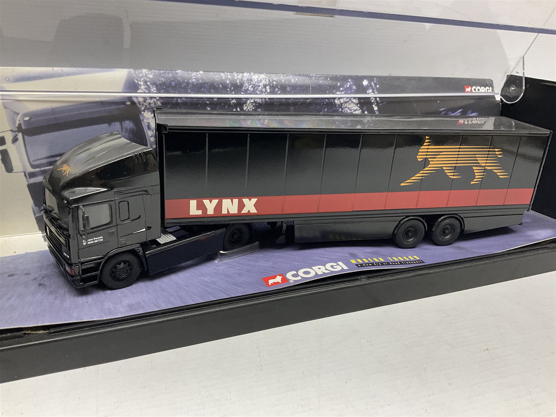 Corgi - five 'Monster Trucks' comprising Leyland-Daf Box Trailer (Parcelforce Worldwide) No.75501; ERF Tanker (Gulf Oil) No.75101; ERF Curtainside (Eddie Stobart Ltd) No.75201; ERF EC Box Trailer (Lynx Express) No.75001; and Leyland-Daf Tanker (Q8) No.75301; all in perspex display boxes (5)